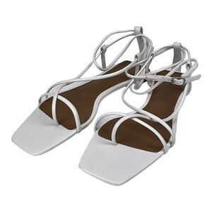 New Who What Wear Women US 7 Shoes White Straps Flat Gladiator Sandals 